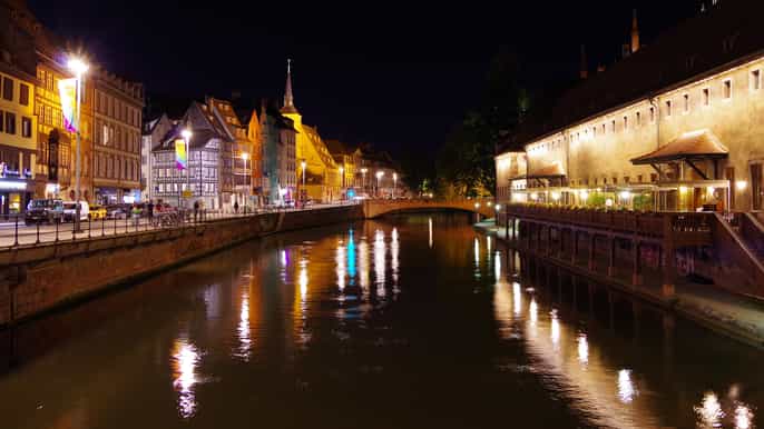 strasbourg visite guidée nocturne de 2 heures à vélo