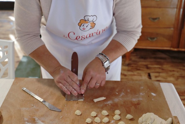 Visit Manfredonia Market Tour and Home Cooking Class with Meal in Manfredonia