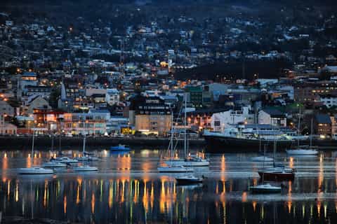 Ushuaia: Guided Panoramic City Tour