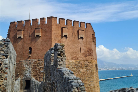 Passeio de trekking pelo Castelo de Alanya com vistas panorâmicasCaminhada pelo Castelo de Alanya com vistas panorâmicas (Norsk)