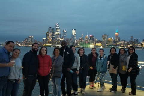New York City: Skyline at Night Tour Shared Tour with Pickup from Stewart Hotel