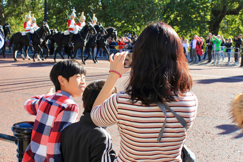 Grand London Half-Day Bicycle TourTour in English