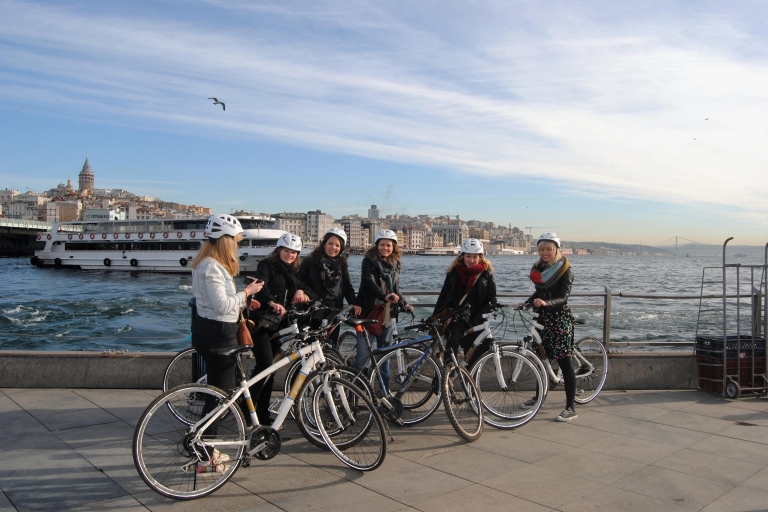 Istanbul: Two Sides of The City Half-Day Bike Tour