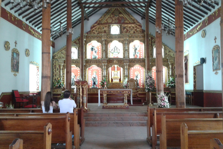 De Medellín: El Retiro Private Tour com degustação de comida