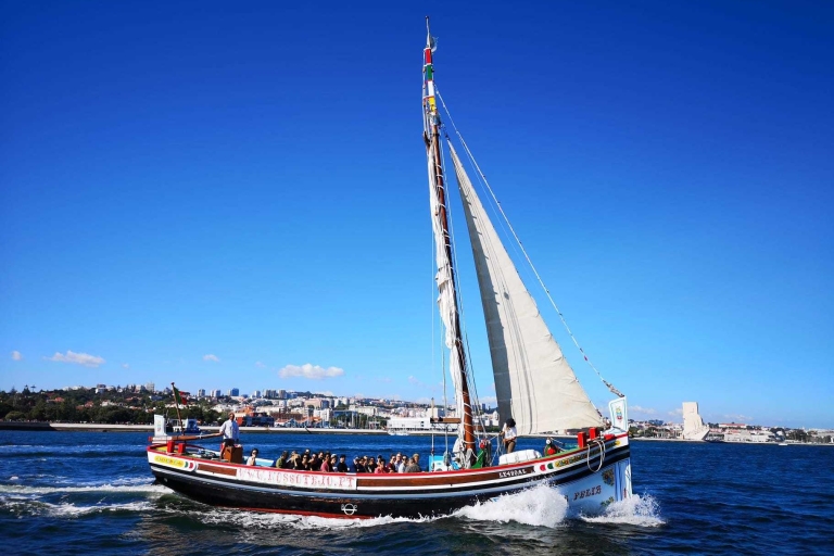 Lissabon: rondvaart over de Taag in traditionele bootLissabon: boottocht van 45 minuten over de Taag