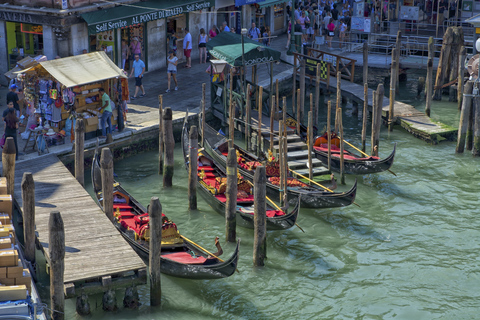 Venice: Off the Beaten Path Private Gondola Ride 30-Minute Private Gondola Ride