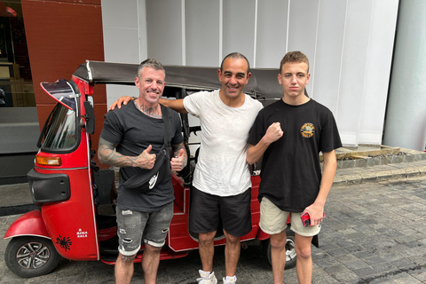 Colombo: Exclusive City Tour by Private Tuk-Tuk