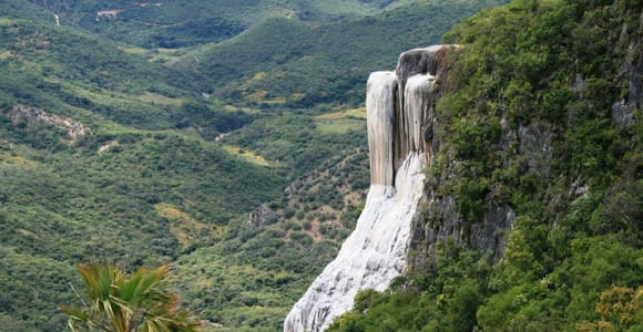 From Oaxaca: Hierve el Agua & Teotitlán del Valle Day Trip
