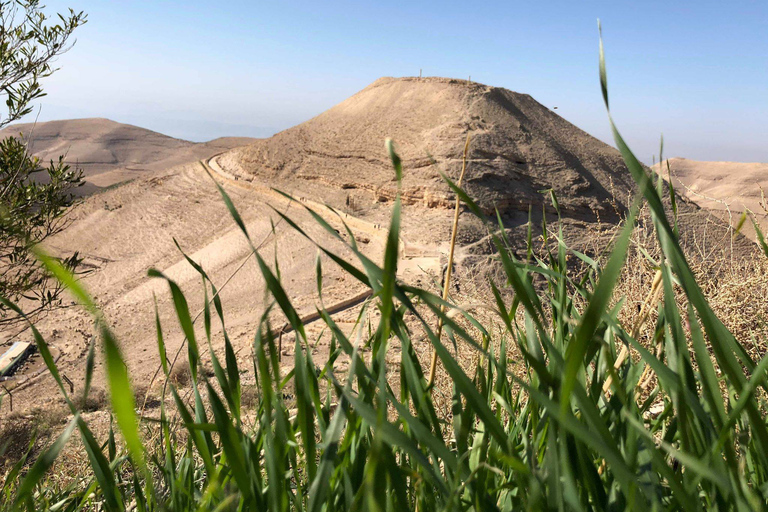 Madaba: Tour guidato in bicicletta da Nebo a Mukawer