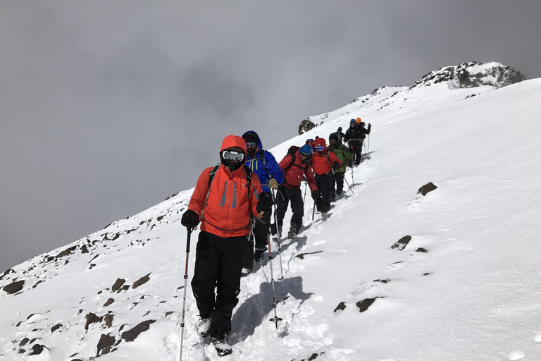 Djebel Toubkal : randonnée express de 2 jours et 1 nuit