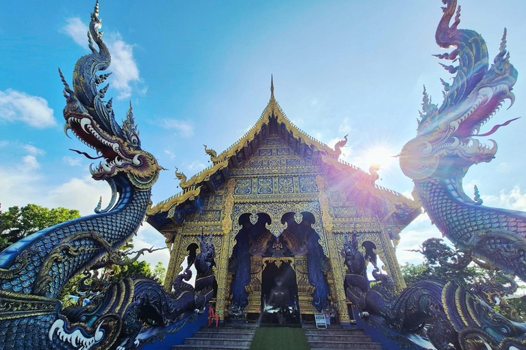 Lalita Cafe & Chiang Rai Temple(White+Blue) from Chiangmai lalita