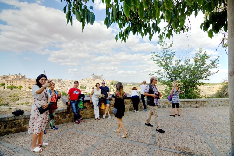 Z Madrytu: Jednodniowa wycieczka z przewodnikiem do ToledoToledo Day Tour z wizytą w katedrze