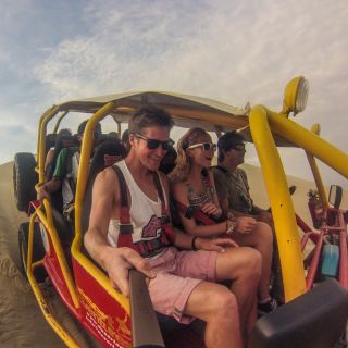 Paracas or Pisco: Private Huacachina Oasis Tour & Buggy Ride