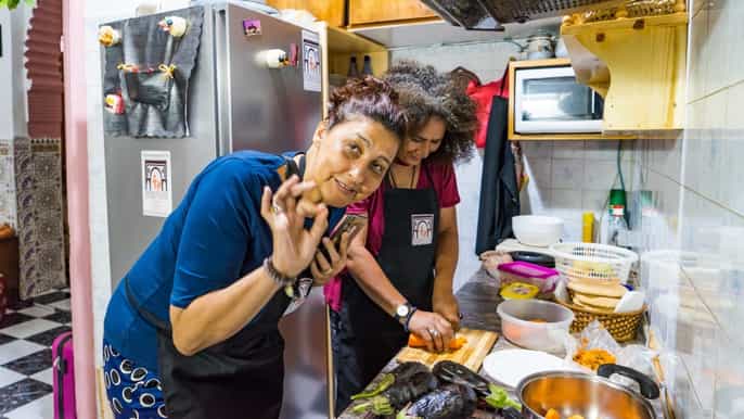 rabat cooking class in a family home