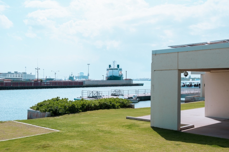 Oahu: officiële USS Arizona Memorial-tour met audiogidsRondleiding met commentaar USS Arizona Memorial