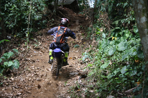 Tabanan: aventura de motocross de enduro por el sendero de la junglaBicicleta de motocross de enduro de 150 cc