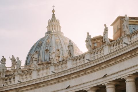 Peterskirken: Rundvisning inkl. adgang til kuplen og pavegravene