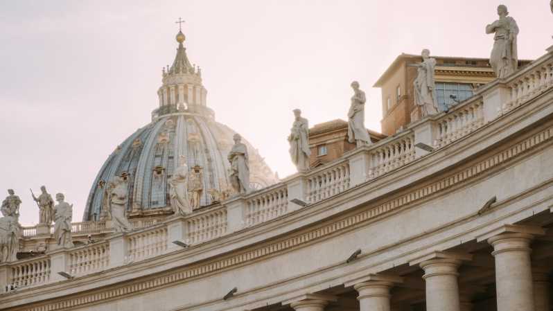 Basílica de San Pedro: tour con subida a la cúpula y tumbas papales