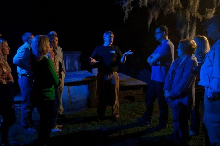 Charleston: 90-Minute Ghost &amp; Graveyard Walking Tour