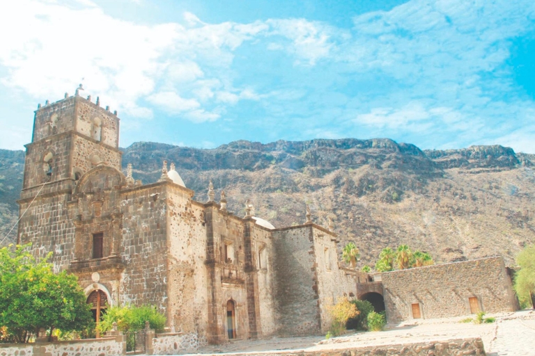 Au départ de Loreto : Visite de la mission historique de San Javier avec déjeuner