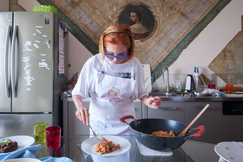 Positano: zwiedzanie rynku, lekcje gotowania w domu i kolacjaOpcja standardowa