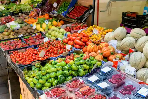 Syracuse: Market, Cooking Class & Meal at a Local's Home