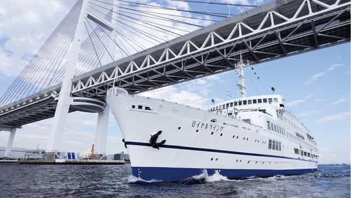 yokohama bay cruise with chinese buffet lunch or dinner