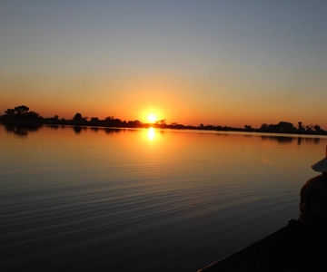 Okavango Delta: Mokoro Day Tour