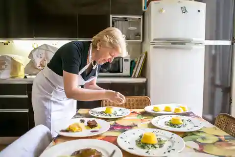 Módena: Comida privada de 4 platos y demostración en casa de un lugareño