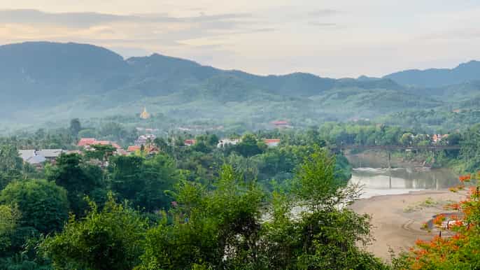 luang prabang guided tour of mt. phousi with local cuisine