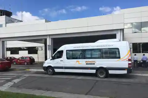 Salta: Shared 1-Way or Round Trip SLA Airport Transfer