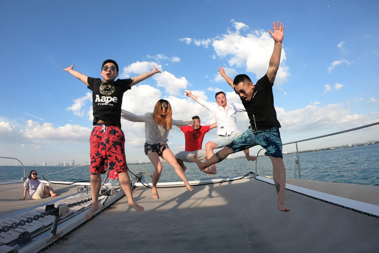 芭堤雅：双岛探险之旅·含日落巡航与自助午餐芭提雅：双岛探险之旅，含日落观赏与自助午餐