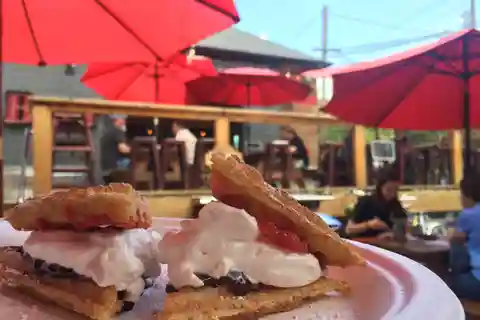 Portland: Food Carts of the Eastside Bike Tour