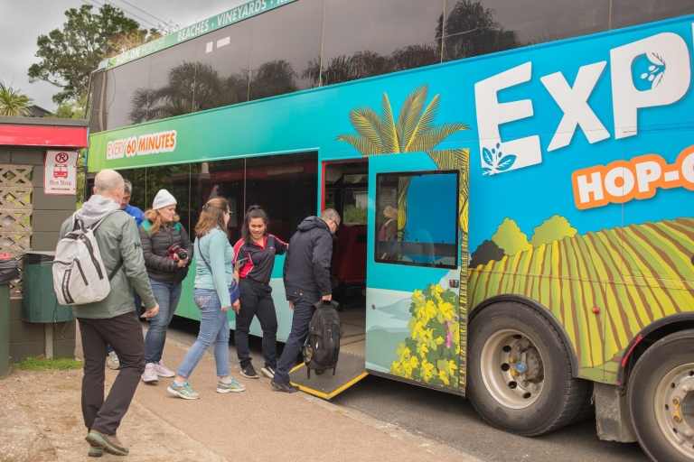 Isla Waiheke: billetes de ferri y autobús turístico Explorer