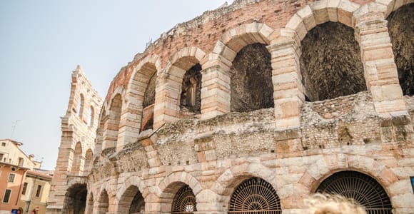 Verona: Priority Access Arena Guided Tour