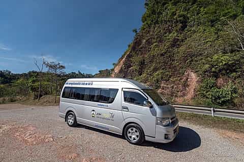 Krabi: trasferimento privato da / per la zona di Khao Sok