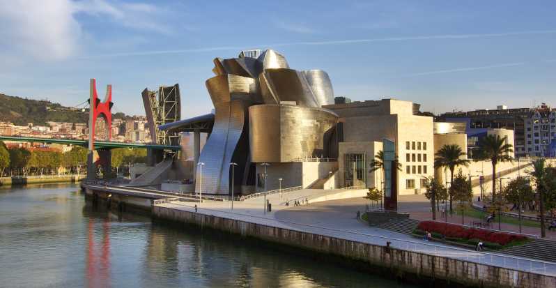 Bilbao: Pintxos ile Klasik ve Modern Rehberli Yürüyüş Turu
