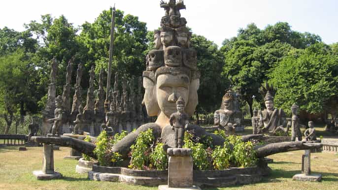 vientiane half day buddha park laos textiles
