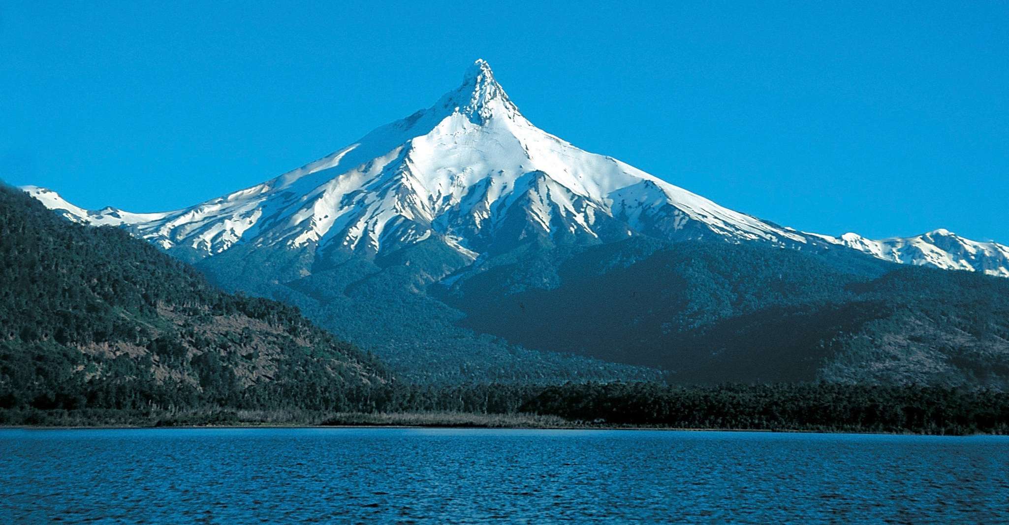 Suitetrails - Puerto Varas, tour por Lago Todos los Santos y Villa Peulla