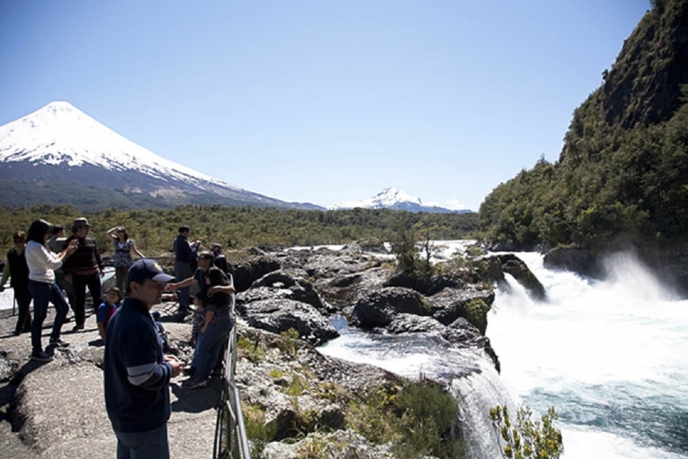 Puerto Varas: Wulkan Osorno i wodospady Petrohué - 1-dniowa wycieczkaPuerto Varas: jednodniowa wycieczka do wulkanu Osorno i wodospadów Petrohué