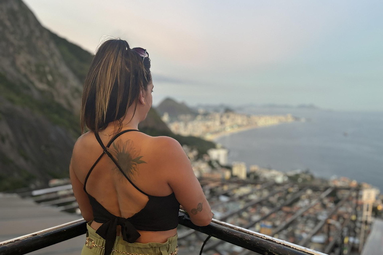 Rio de Janeiro: Favela do Vidigal 2-Hour Bar Tour