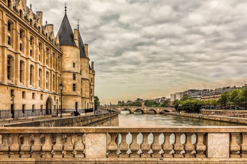 Paryż: rejs po Sekwanie i pyszny naleśnik przy wieży Eiffla