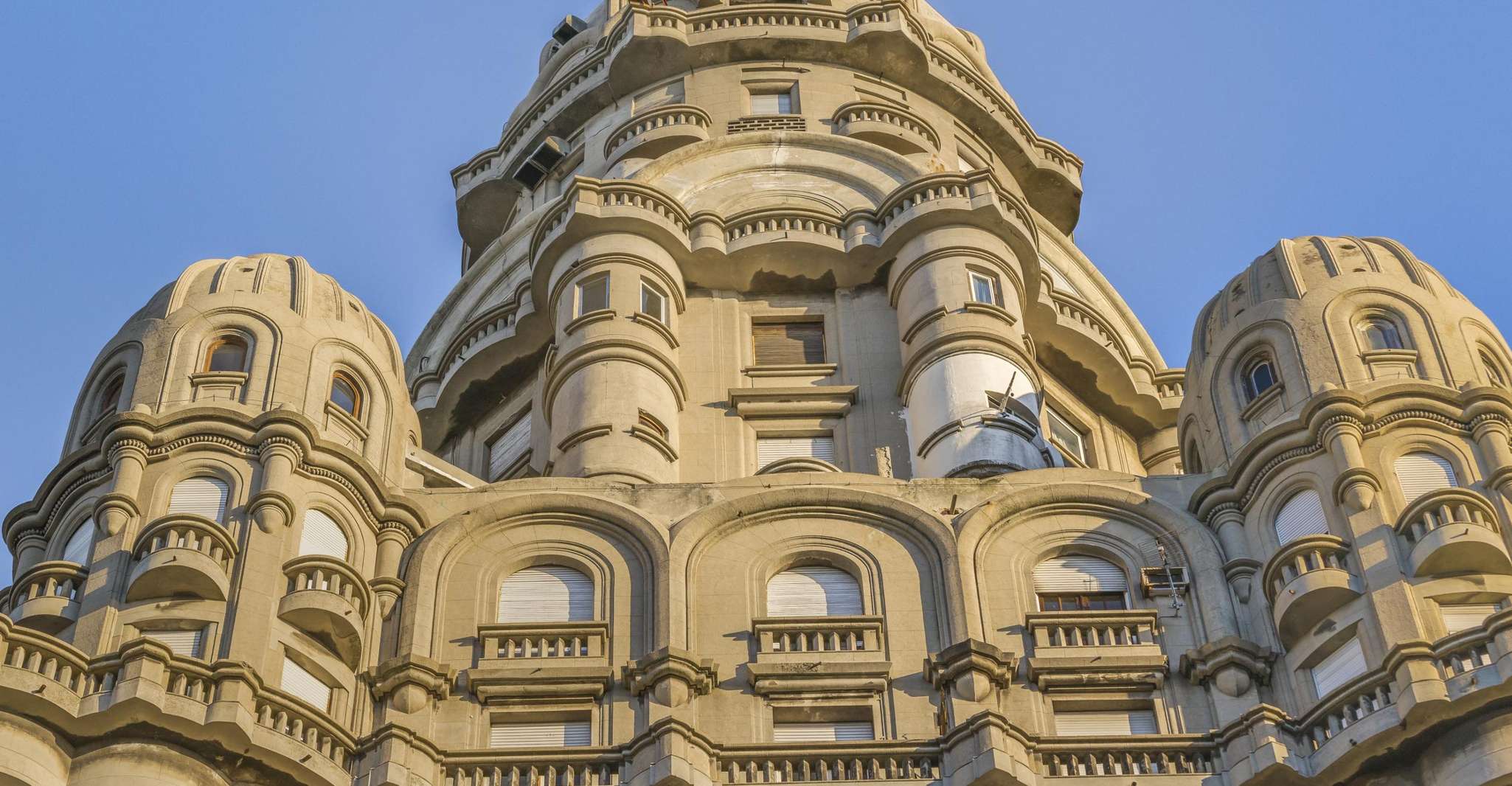 Bilhete Oficial do Palácio Salvo com Tour Guiado - Hizvo