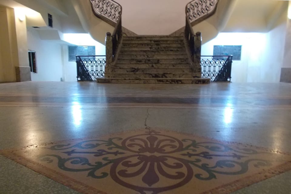 Bilhete Oficial do Palácio Salvo com Tour Guiado - Hizvo