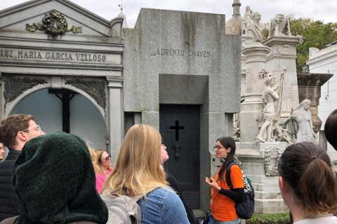 Buenos Aires: wycieczka z przewodnikiem po cmentarzu La Recoleta w języku angielskim