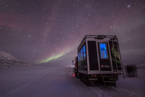 Longyearbyen: Northern Lights Hunt by Snowcat