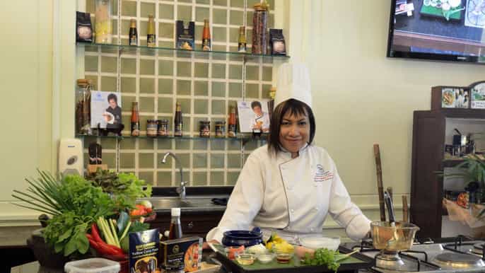 bangkok thaikochkurs im restaurant blue elephant