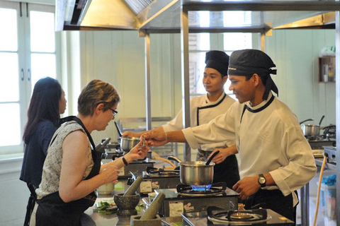 Bangkok: Cours de cuisine thaïlandaise Blue ElephantCours du matin d'une demi-journée