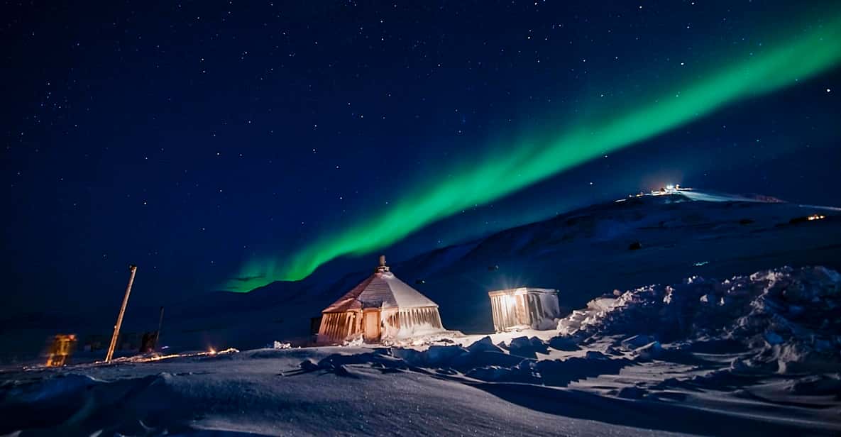 Longyearbyen: Northern Lights Evening with Dinner