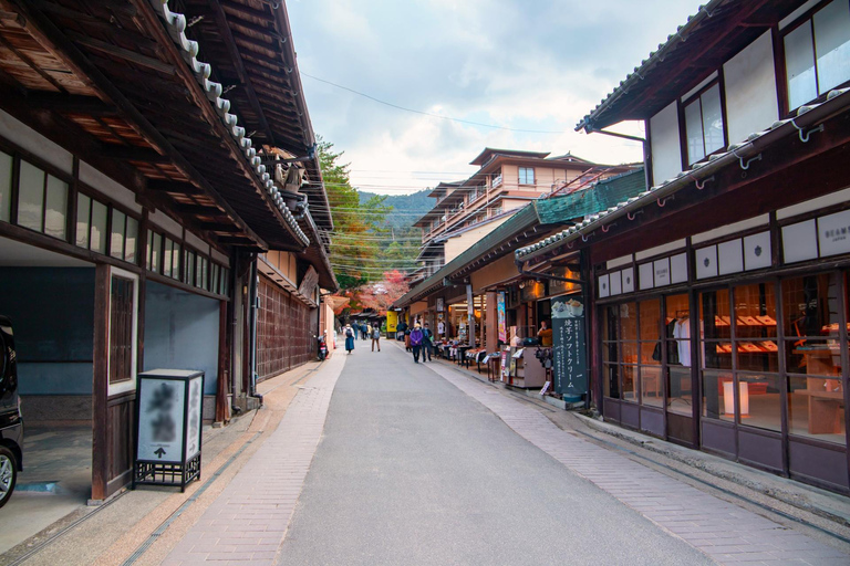 From Hiroshima: Miyajima Island Day Trip with Ropeway Ride